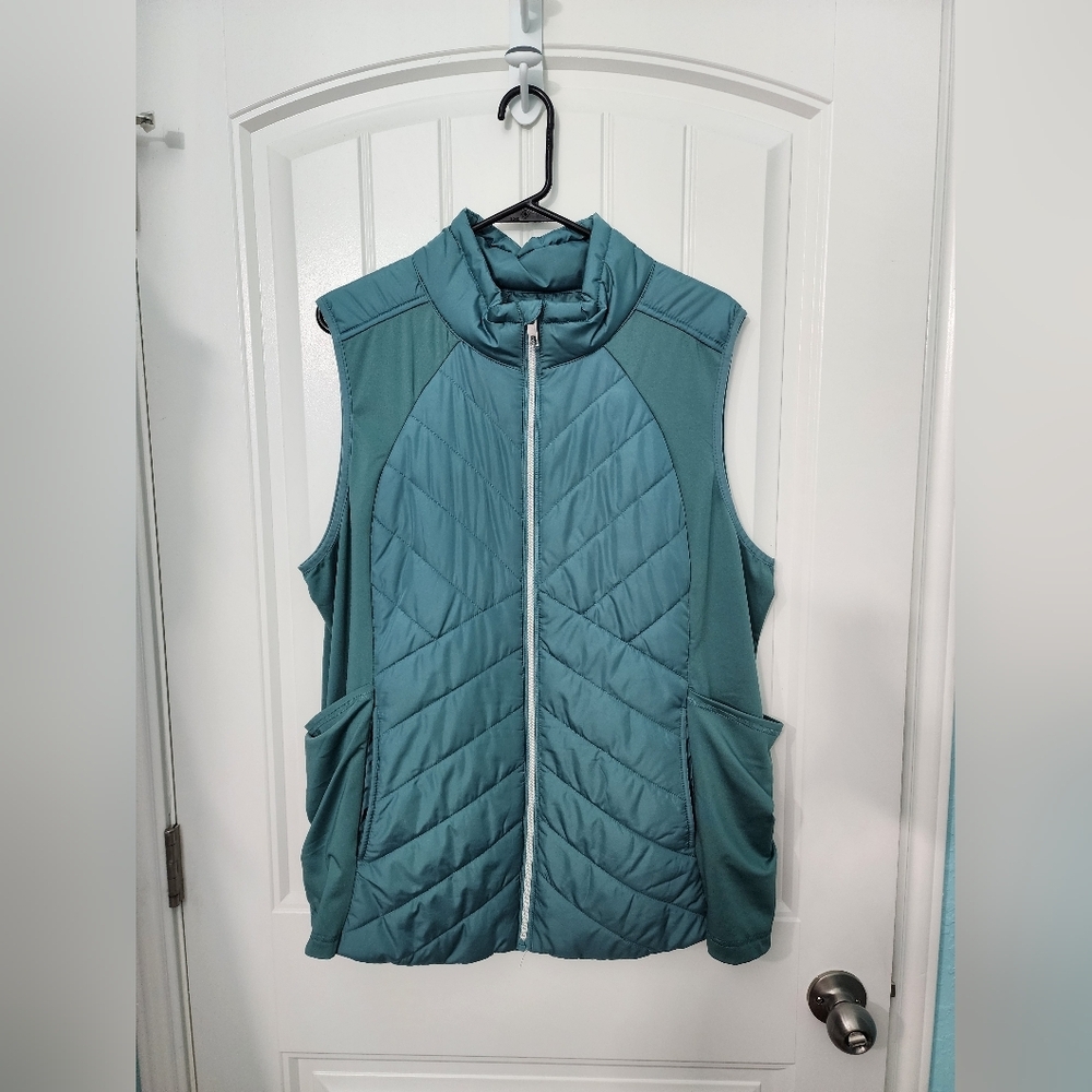 Maurices Active Quilted Puffer Vest in Wanderlust Teal, Size XXL - Picture 2 of 4